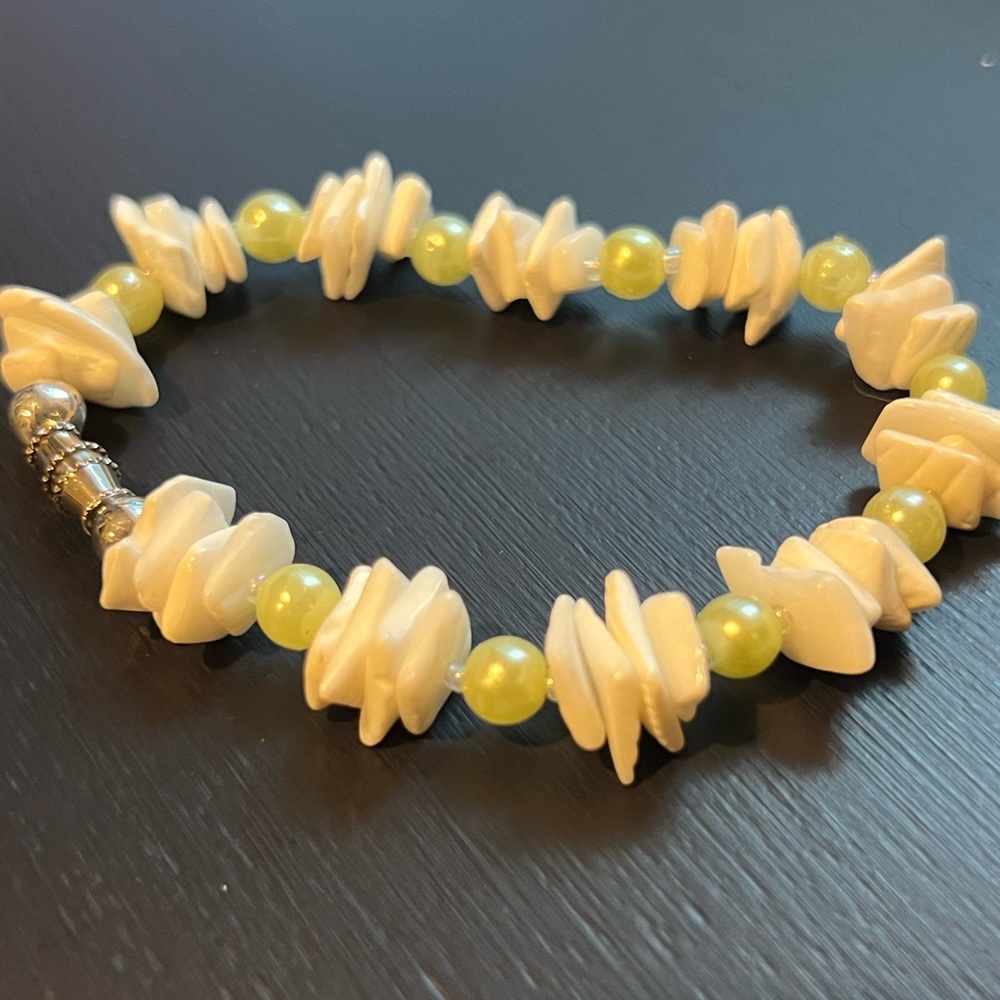 Hawaiian White Coral and Pearl bracelet from Hanalei Kauai